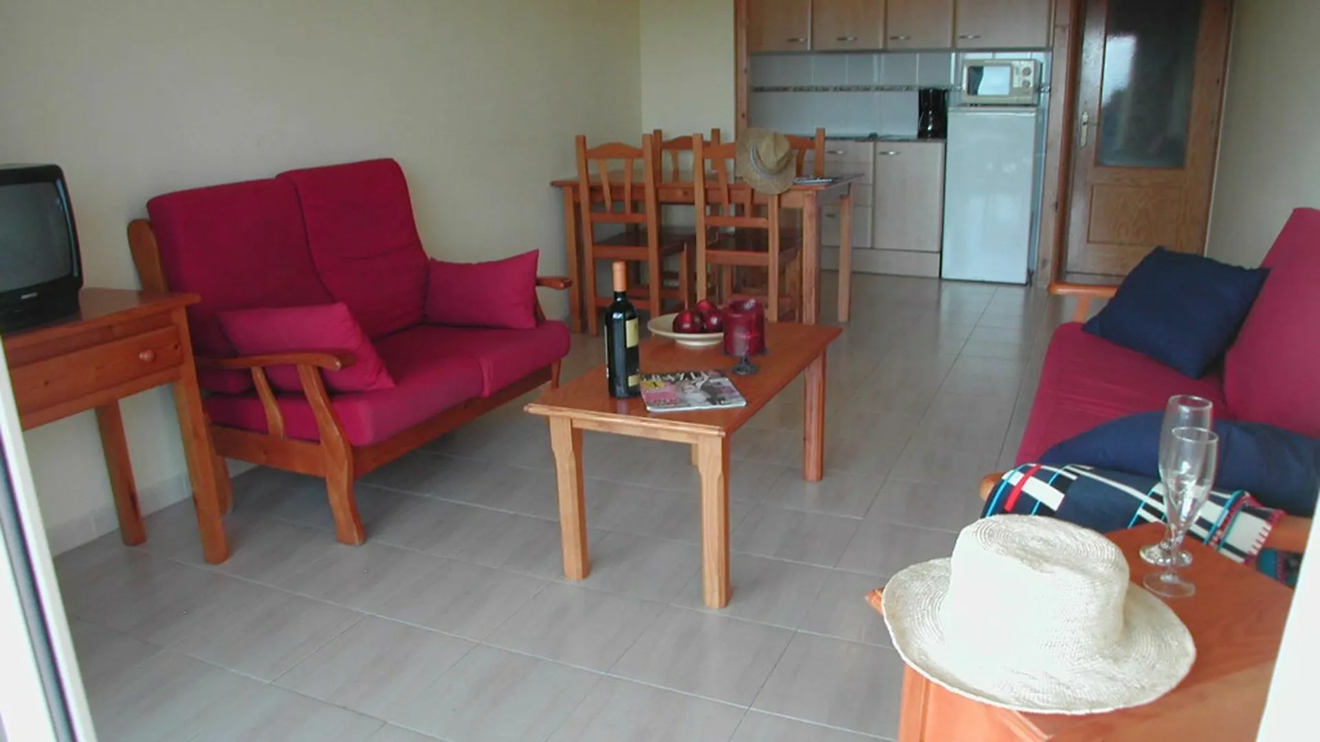 Rvhotels Apartamentos Torre Vella 3*, L'Estartit Spain